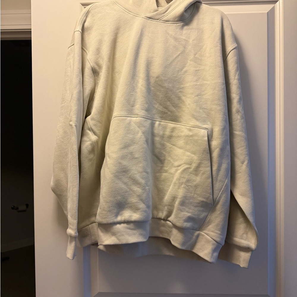 Lululemon Athletica Cream Sweater Relaxed Fit